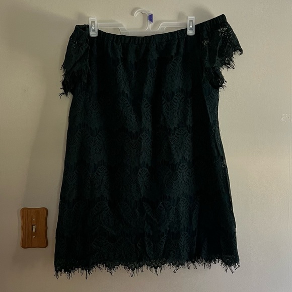 Dress - Picture 2 of 6